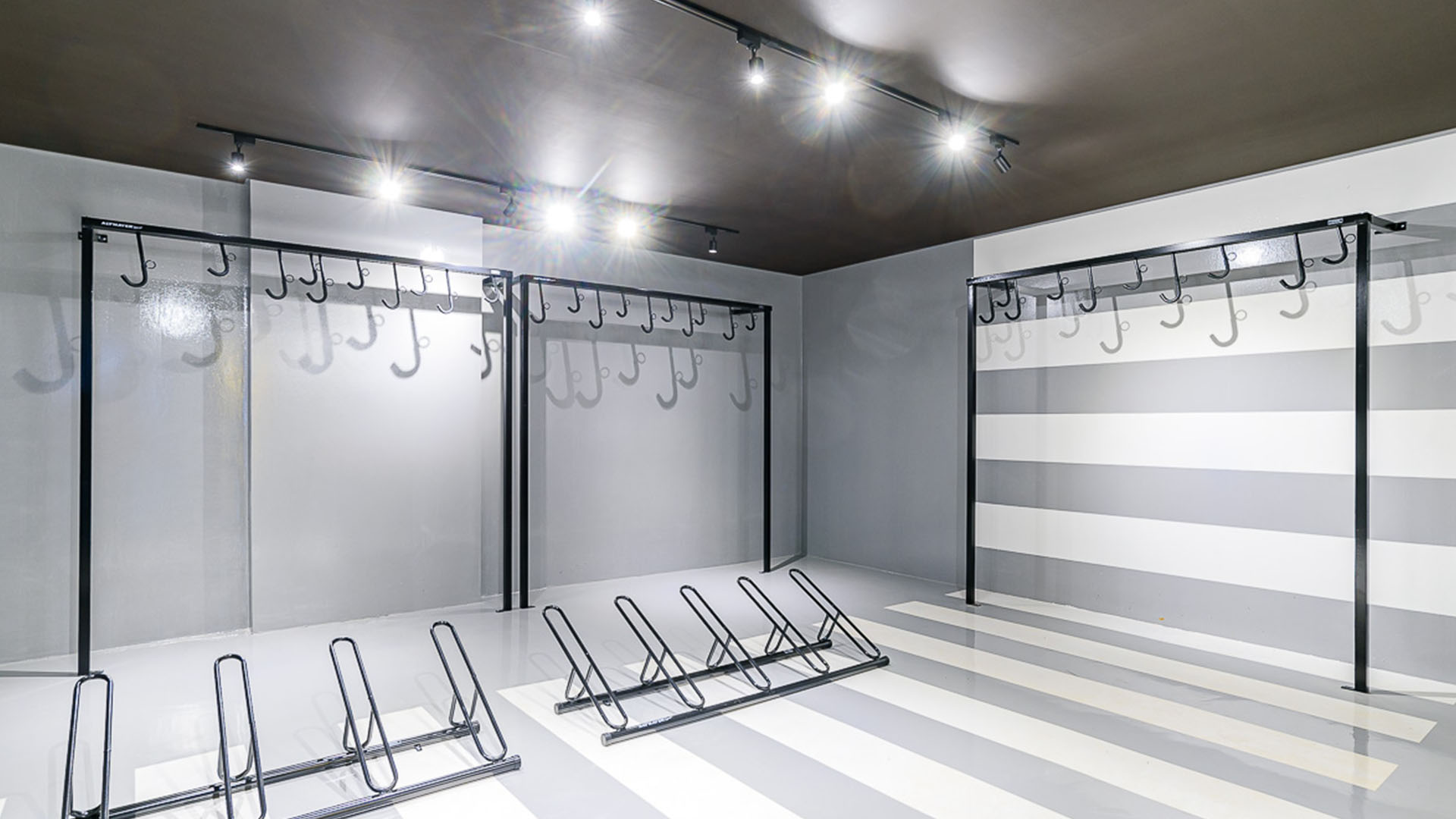 base_imagens_contemporaneo_1920x1080px_0000s_0008_2020_12_01-SQNW_103_J-1741