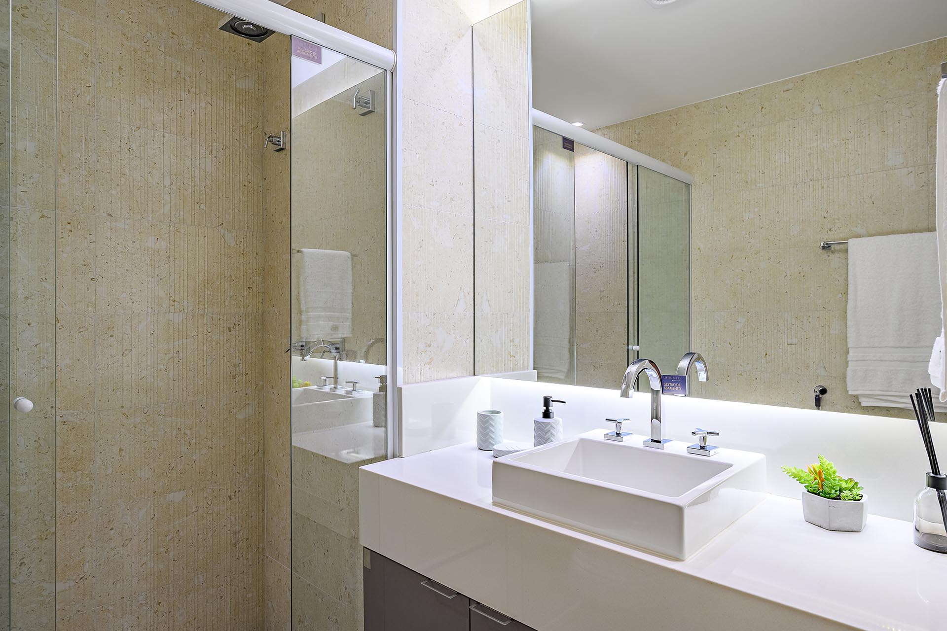 galeria_decorado_illuminato_1920x1280px_0007_2023_01_16-Decorado_Illuminato-2920-HDR